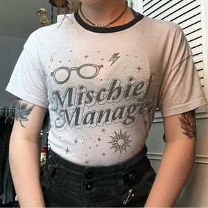white t shirt